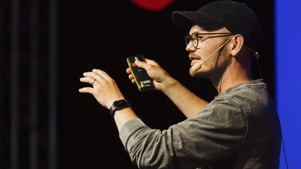 Mikkel holder foredrag